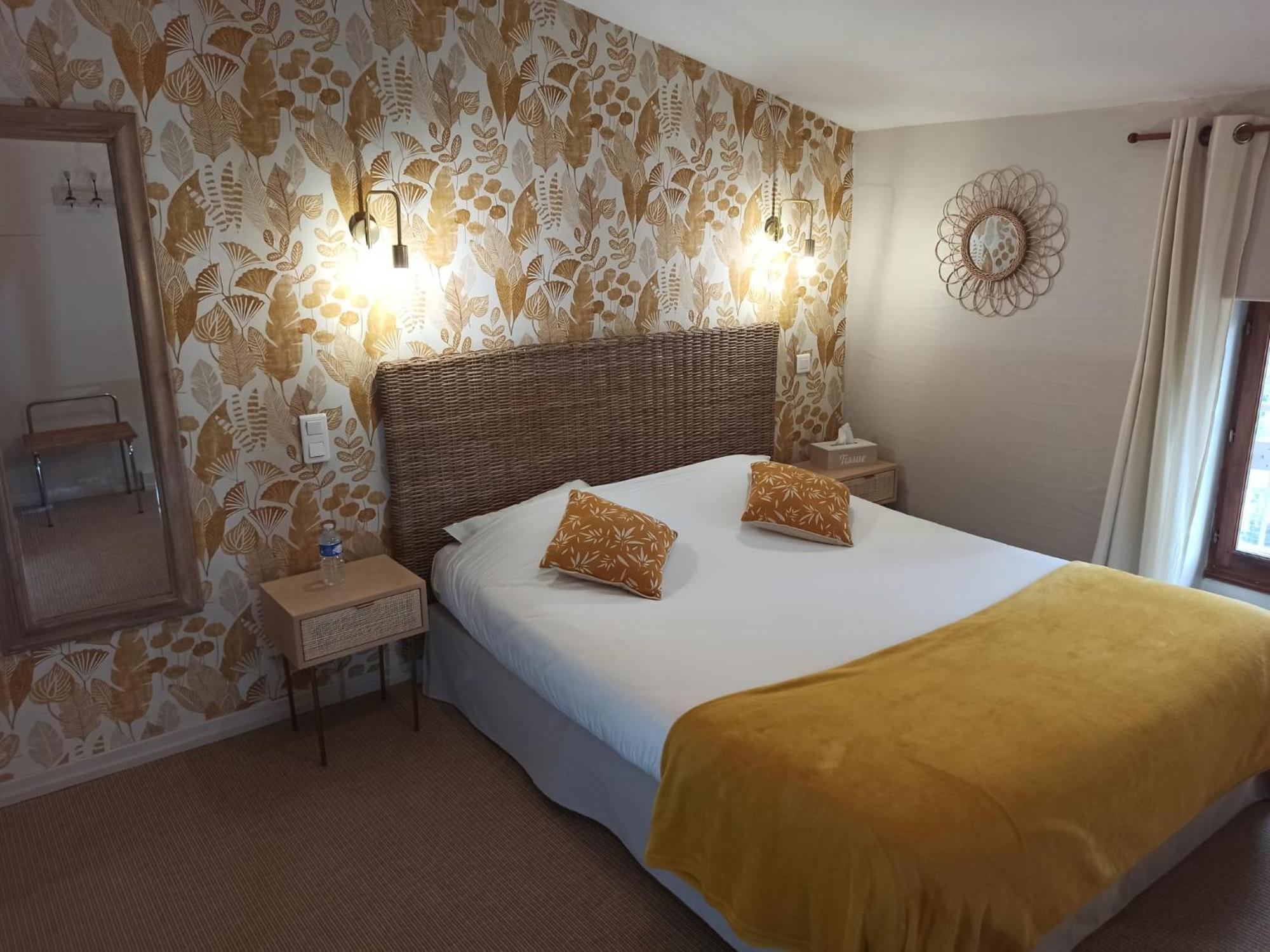 Logis Hotel Le Prince Noir Sérignac-sur-Garonne Zewnętrze zdjęcie