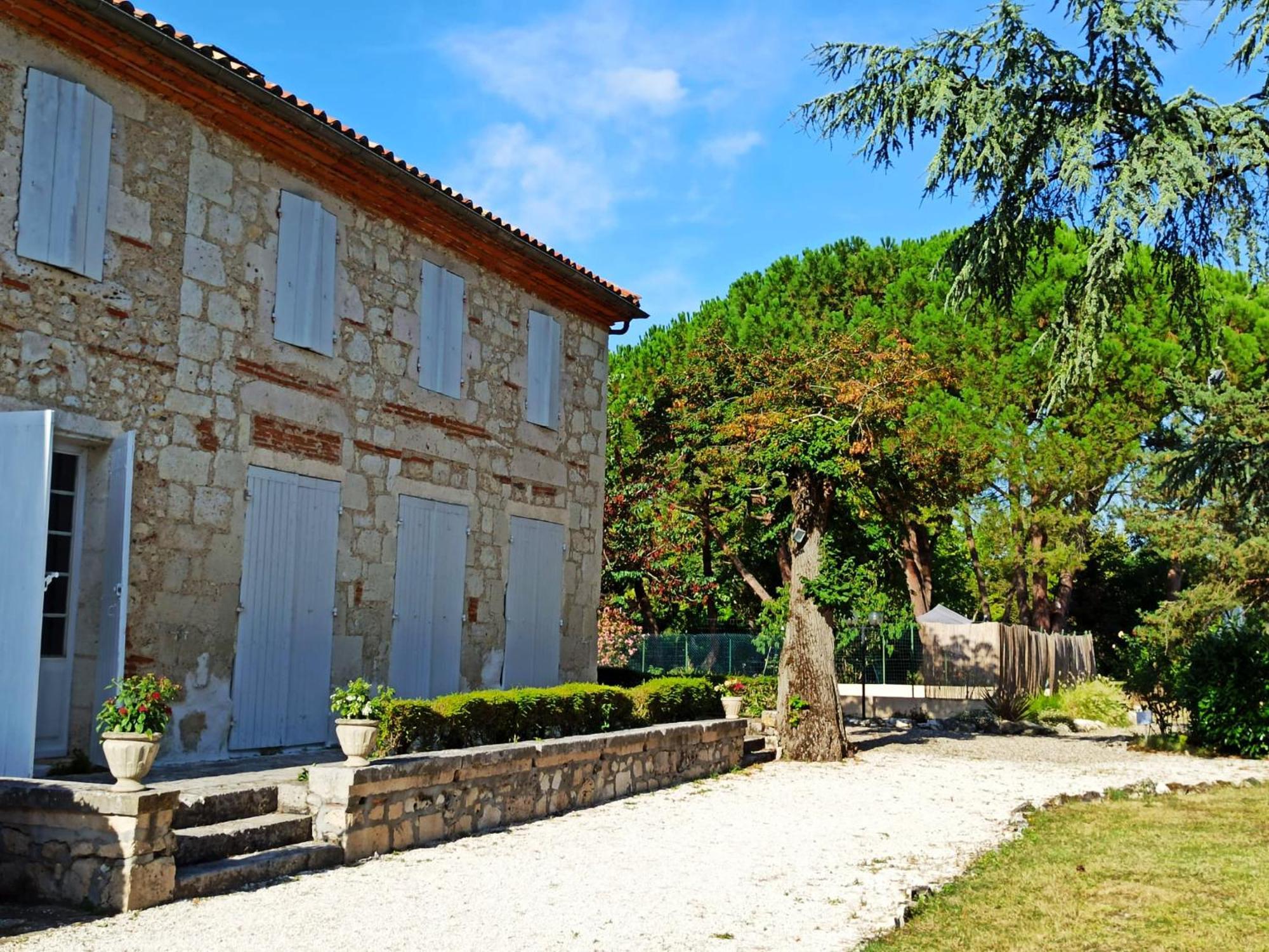 Logis Hotel Le Prince Noir Sérignac-sur-Garonne Zewnętrze zdjęcie
