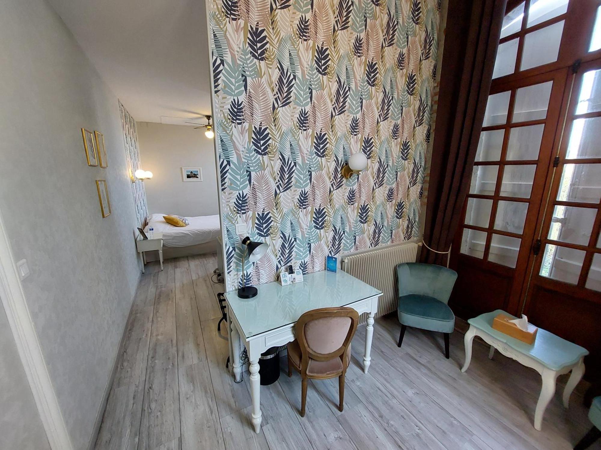 Logis Hotel Le Prince Noir Sérignac-sur-Garonne Zewnętrze zdjęcie